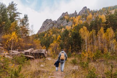 Vacances de la Toussaint 2026 : dates officielles, ponts et conseils pour réserver